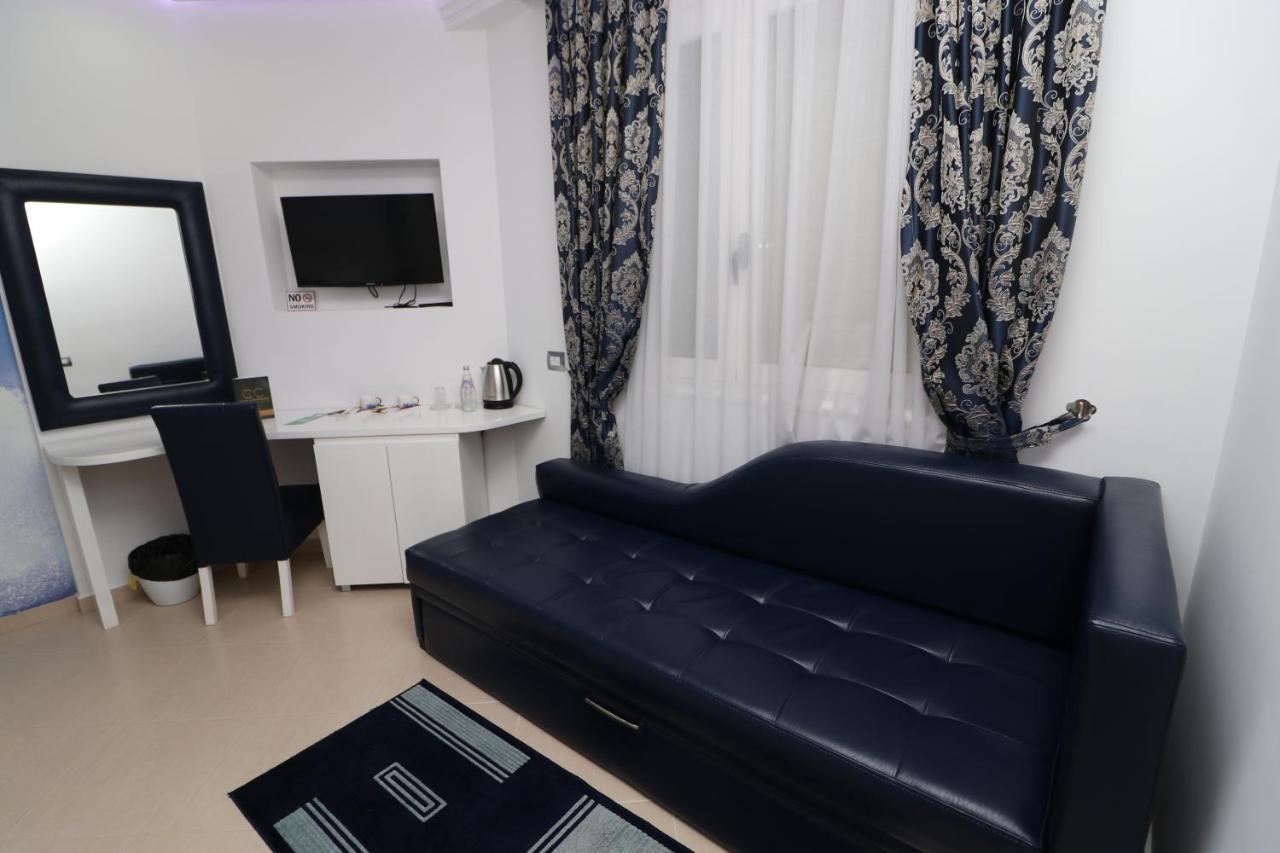 Cc Hotel & Residence Влёра Экстерьер фото