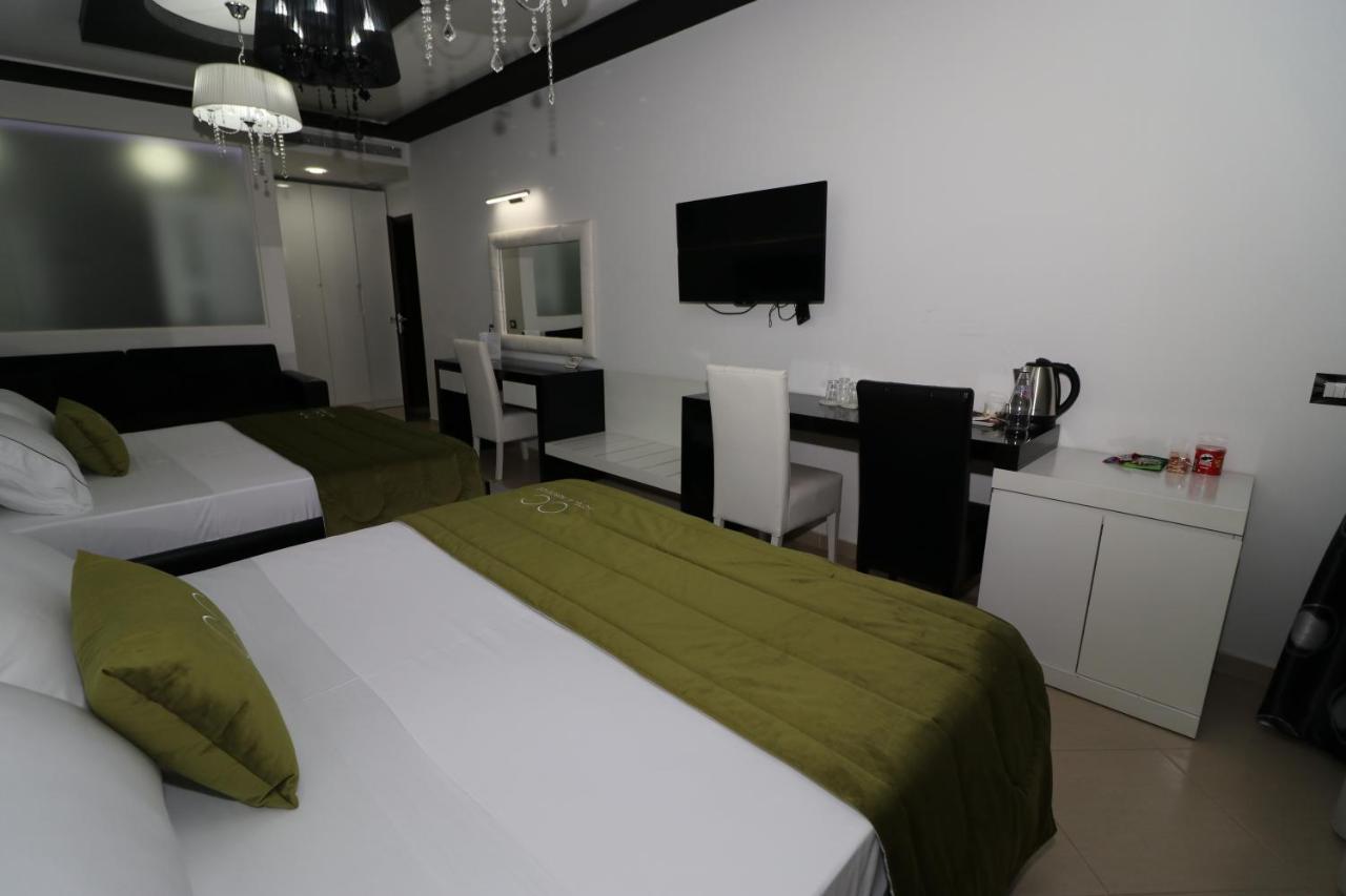 Cc Hotel & Residence Влёра Экстерьер фото
