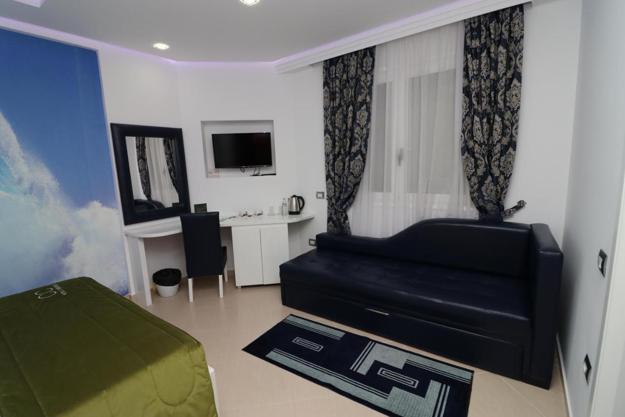 Cc Hotel & Residence Влёра Экстерьер фото