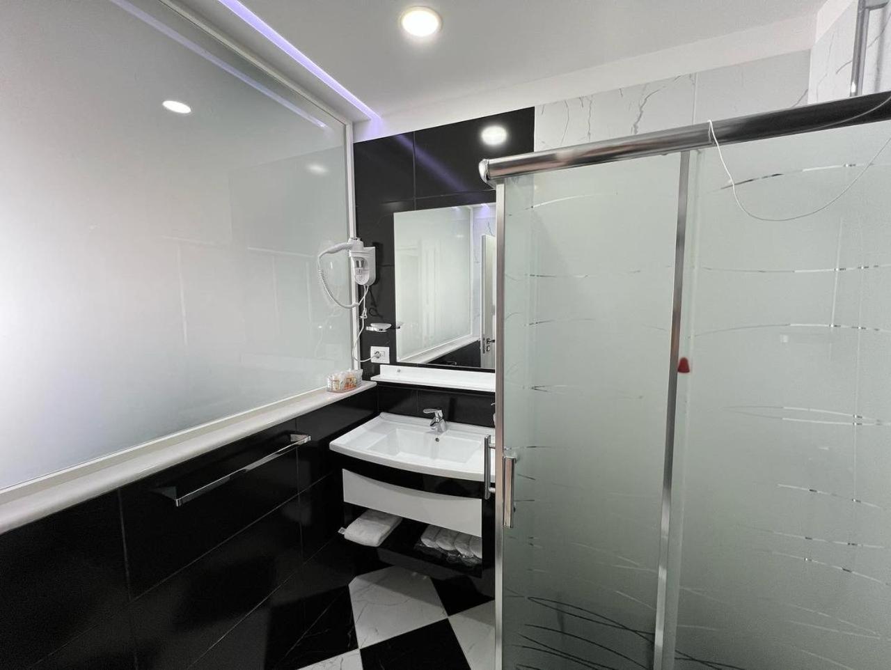 Cc Hotel & Residence Влёра Номер фото